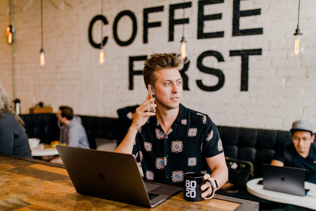 Stratégies marketing e-commerce pour booster ventes et fidélisation.
