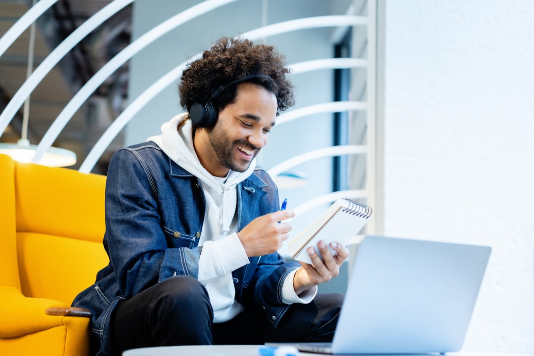 Formation en data science 2025, compétences essentielles.