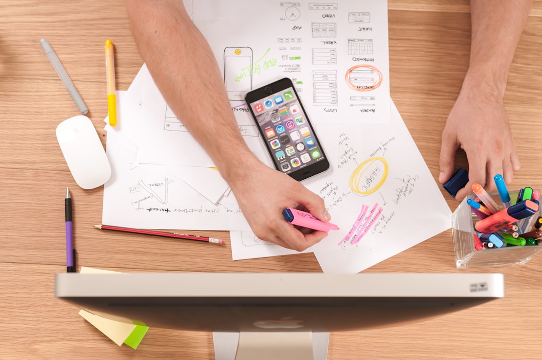Gestionnaire campagnes publicitaires, optimisation stratégie marketing.