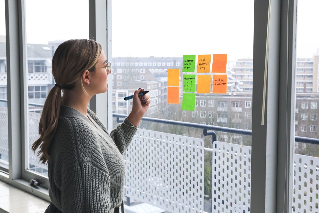 Validation compétences digitales et crédibilité professionnelle.