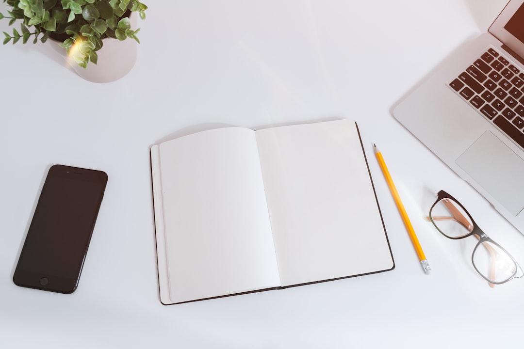 Guide optimisation gestion relations clients CRM