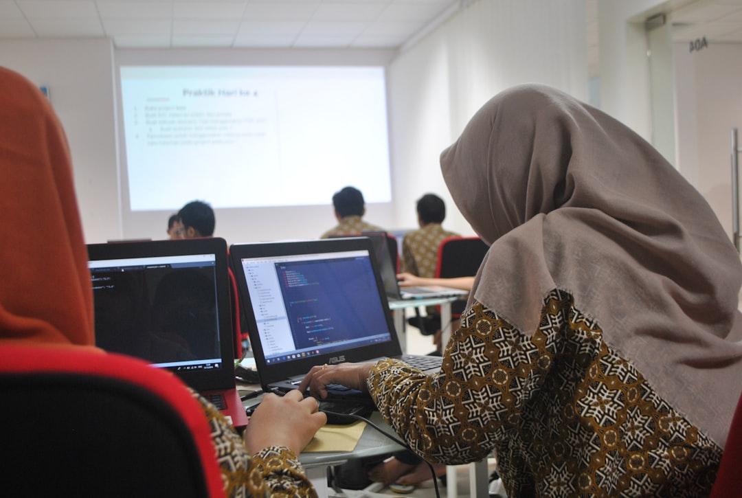 Cours certifiants pour compétences digitales améliorées.