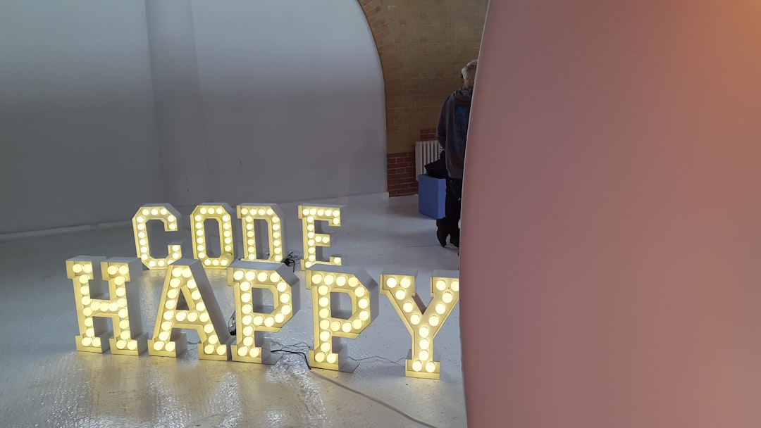 Choisir formation low code 2025, critères essentiels.