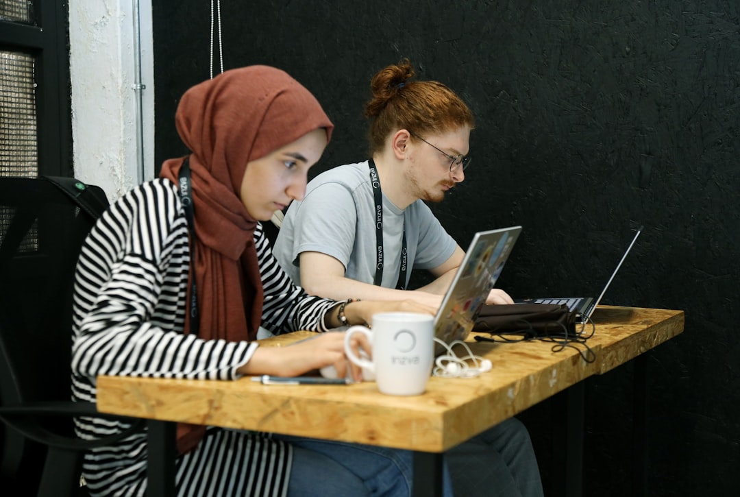 Modules interactifs stimulants pour l'engagement des apprenants.